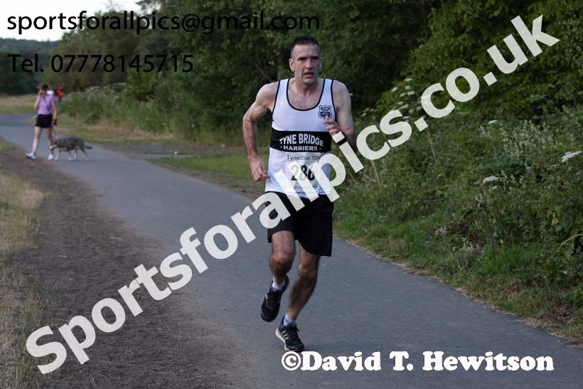 Tynedale 10k Road Race, Ovington to Low Prudhoe. Photo: David T. Hewitson/Sports for All Pics